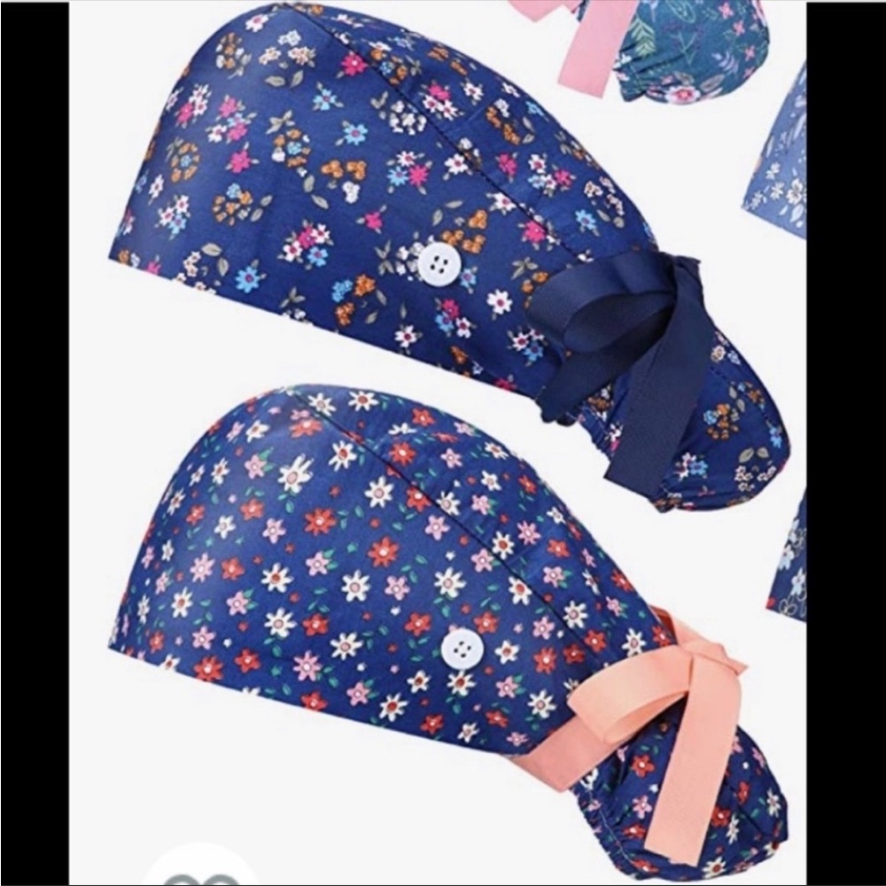 ✨ Three Floral Scrub Caps With Buttons ✨
